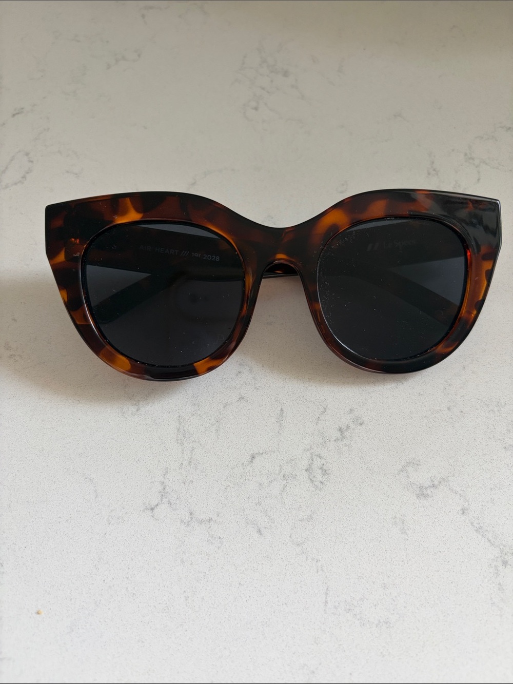 Le Specs Tortoiseshell air heart Sunglasses - Brown & Black